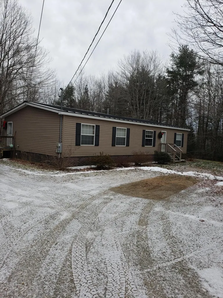 135 Ridgewood Drive Warren ME 04864