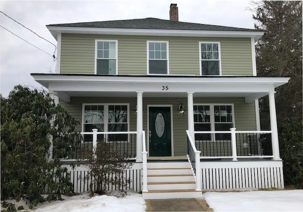 35 Emery Street Sanford ME 04073
