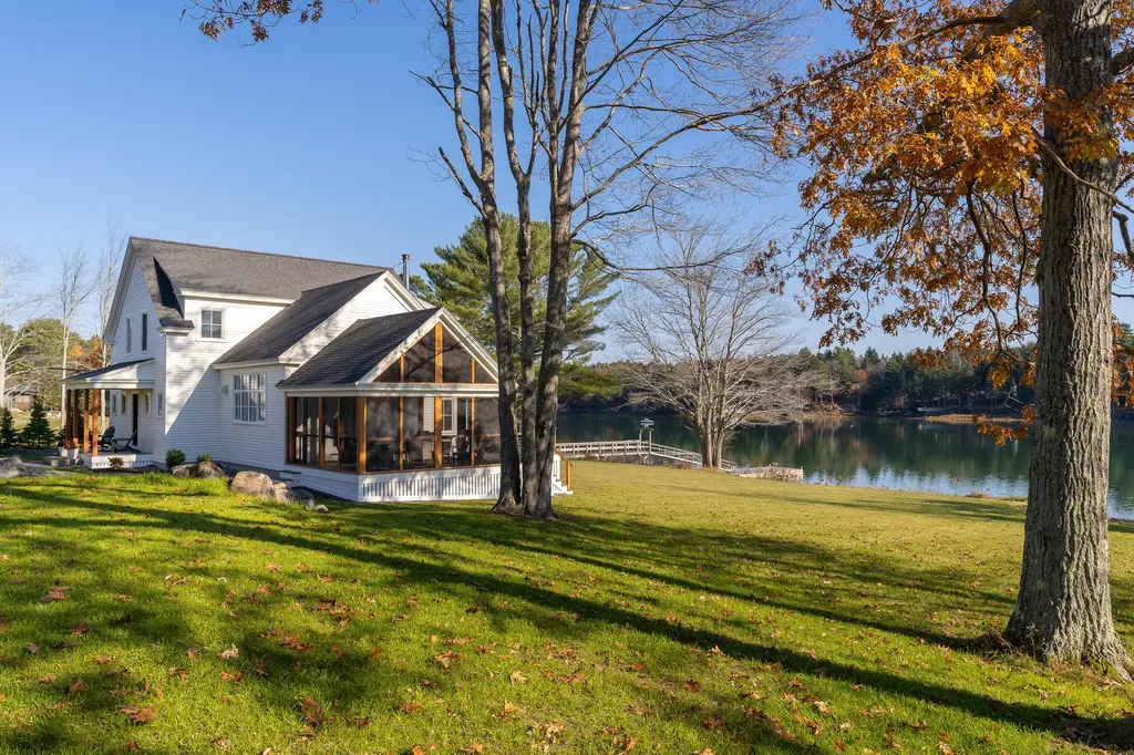 22 Wallace Shore Road Harpswell ME 04079