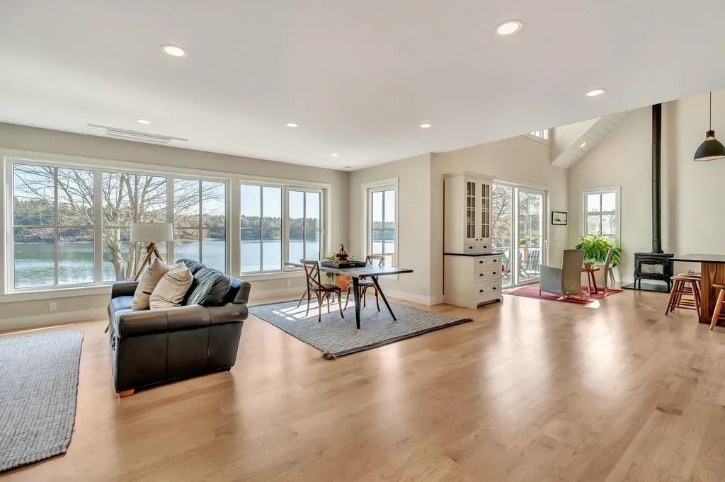 22 Wallace Shore Road Harpswell ME 04079