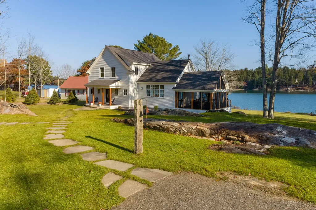 22 Wallace Shore Road Harpswell ME 04079