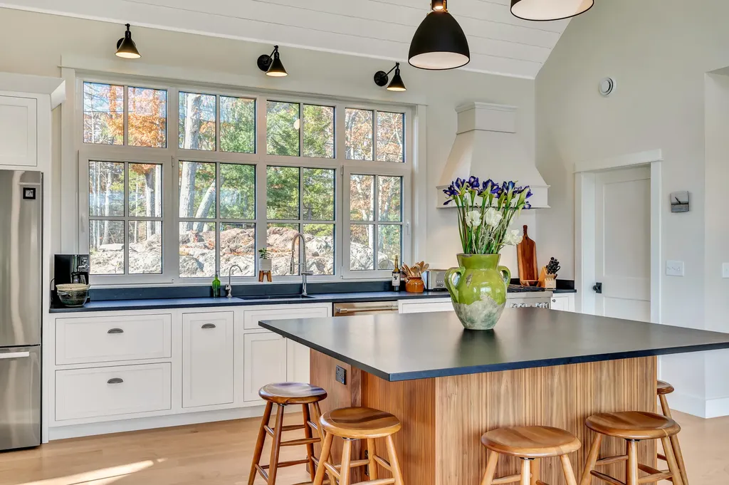 22 Wallace Shore Road Harpswell ME 04079