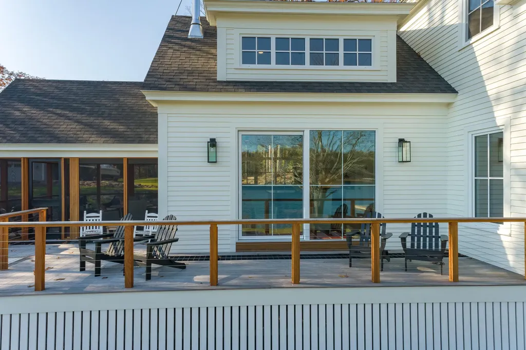 22 Wallace Shore Road Harpswell ME 04079