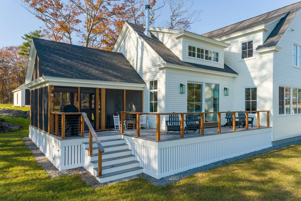 22 Wallace Shore Road Harpswell ME 04079