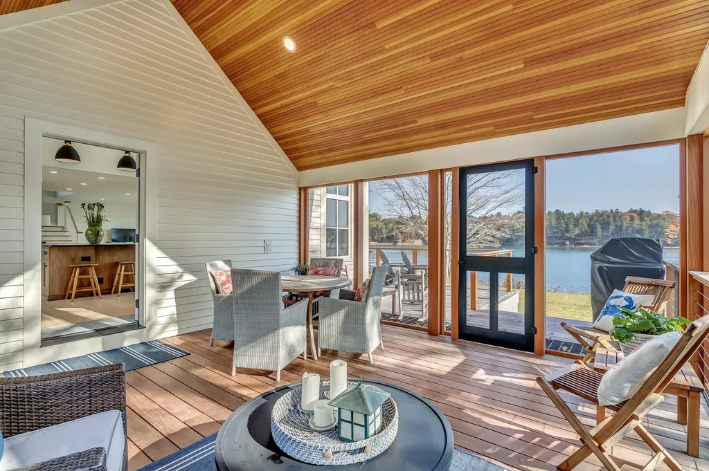 22 Wallace Shore Road Harpswell ME 04079