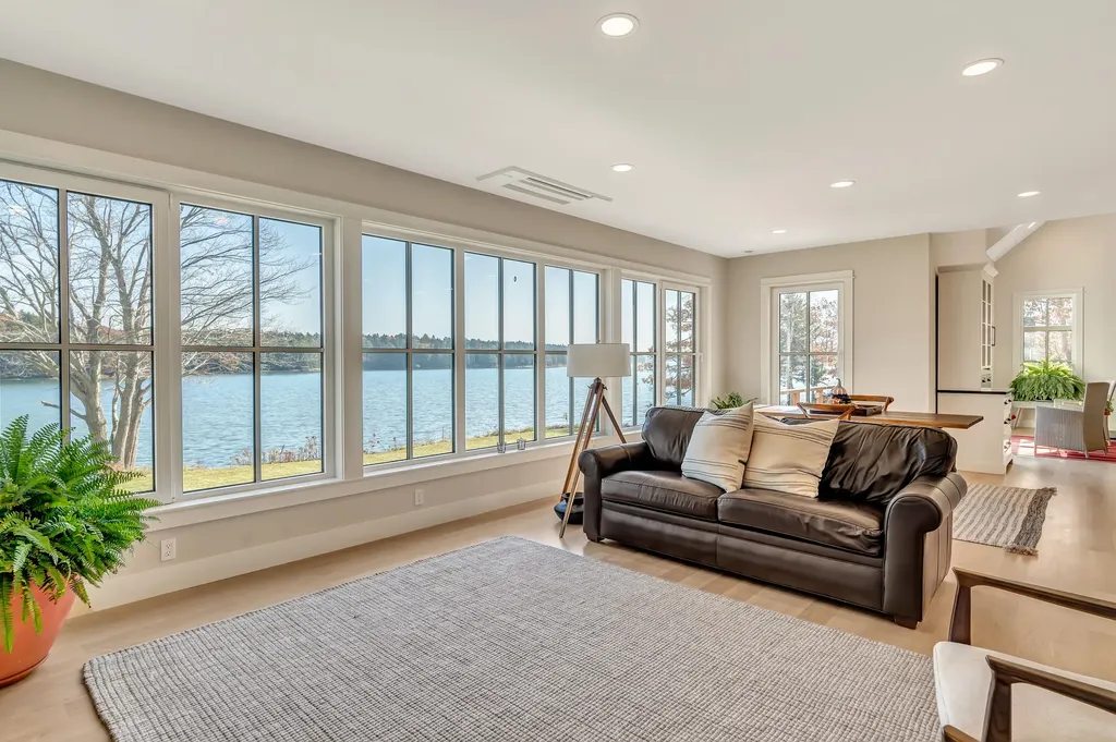 22 Wallace Shore Road Harpswell ME 04079