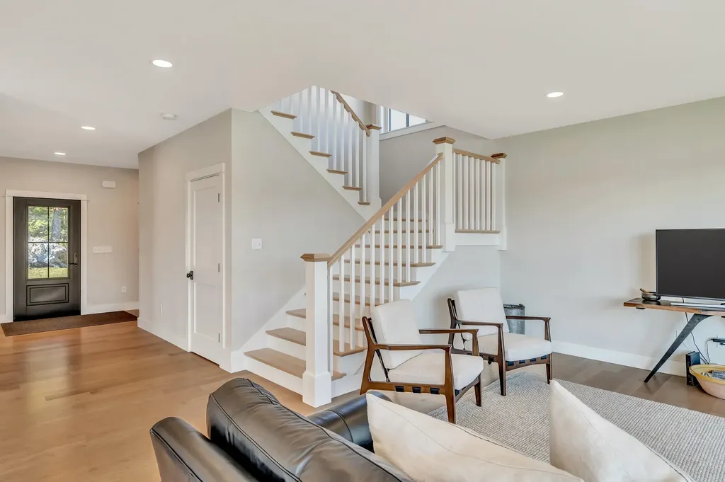 22 Wallace Shore Road Harpswell ME 04079