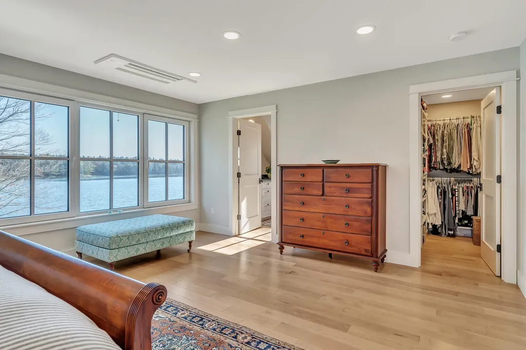 22 Wallace Shore Road Harpswell ME 04079