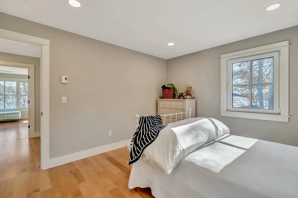 22 Wallace Shore Road Harpswell ME 04079
