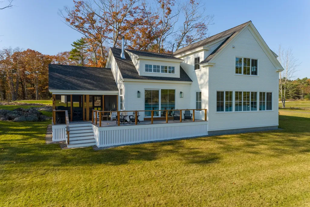 22 Wallace Shore Road Harpswell ME 04079