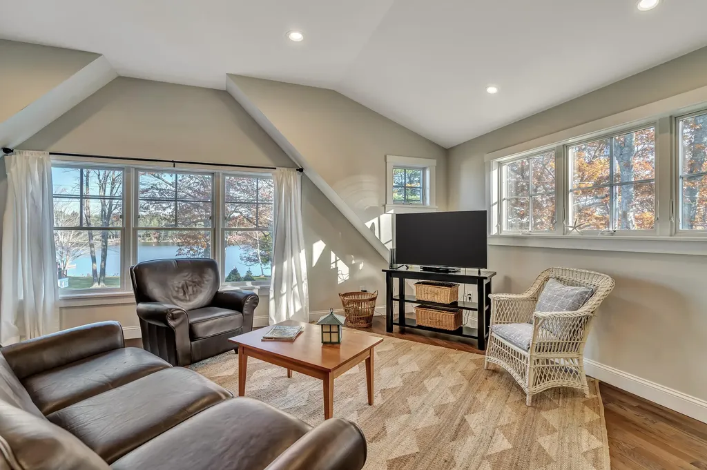 22 Wallace Shore Road Harpswell ME 04079