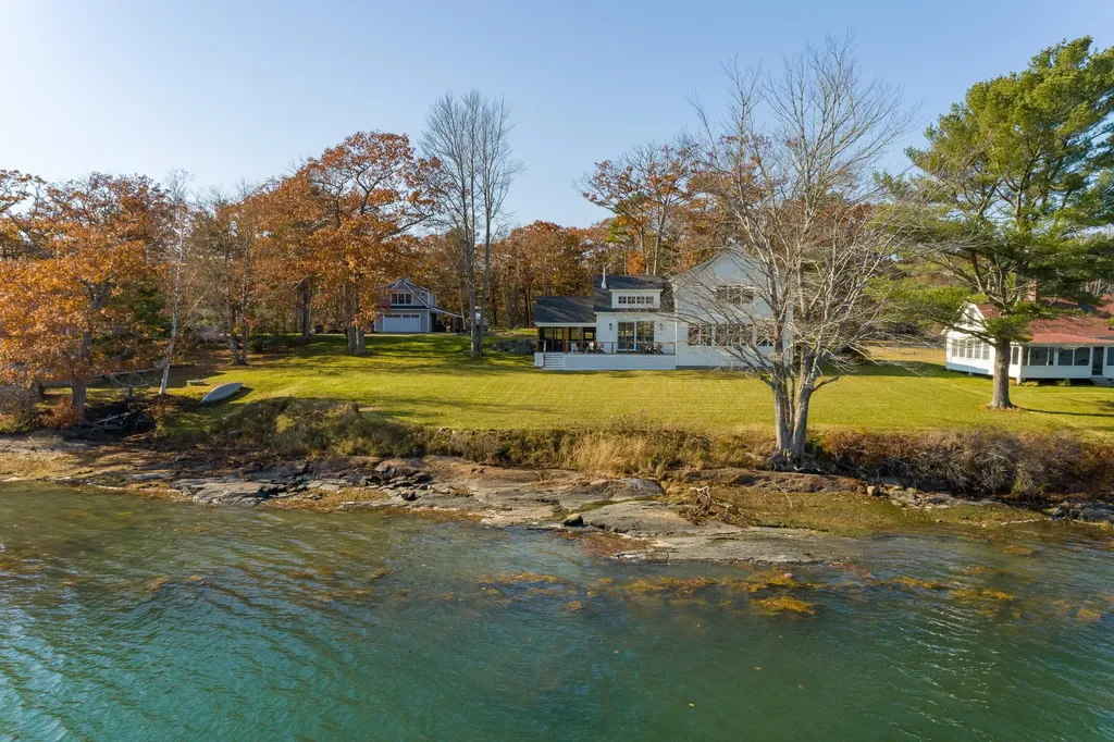 22 Wallace Shore Road Harpswell ME 04079