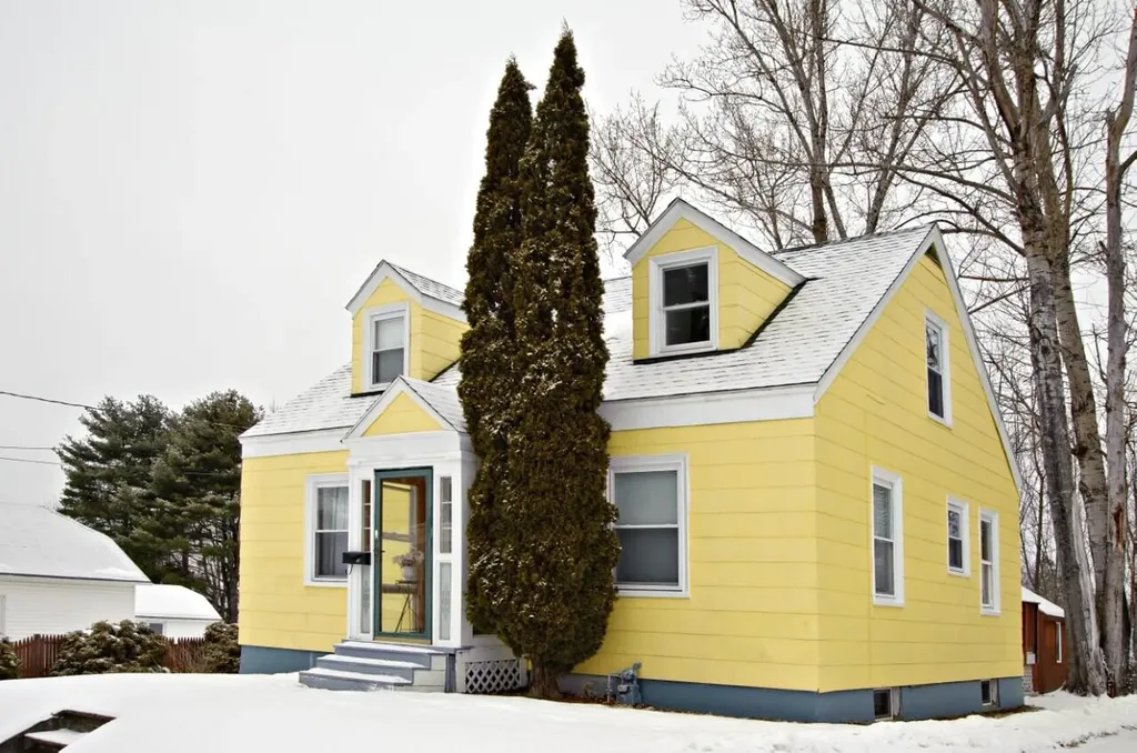 36 Boston Avenue Lewiston ME 04240
