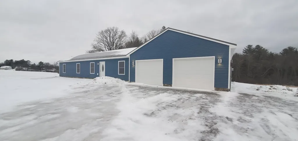 18 Mccarthy Road Benton ME 04901