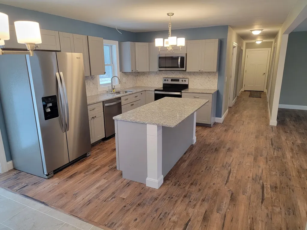 18 Mccarthy Road Benton ME 04901