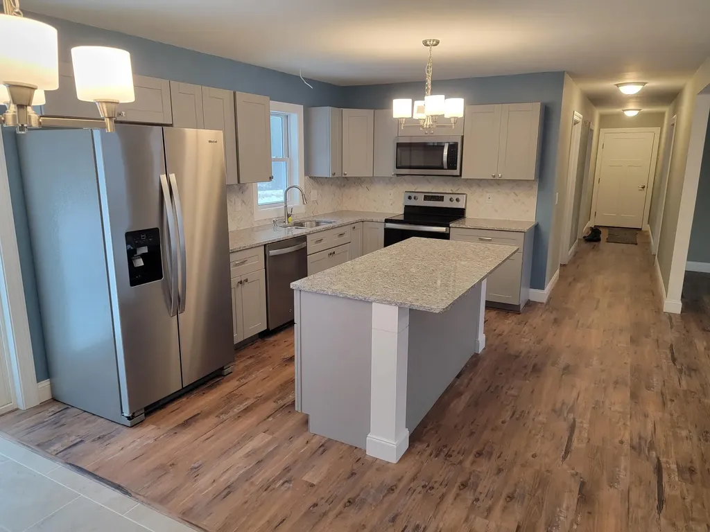 18 Mccarthy Road Benton ME 04901