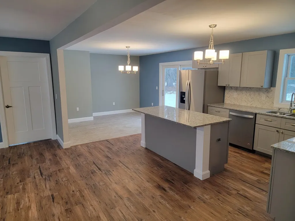 18 Mccarthy Road Benton ME 04901