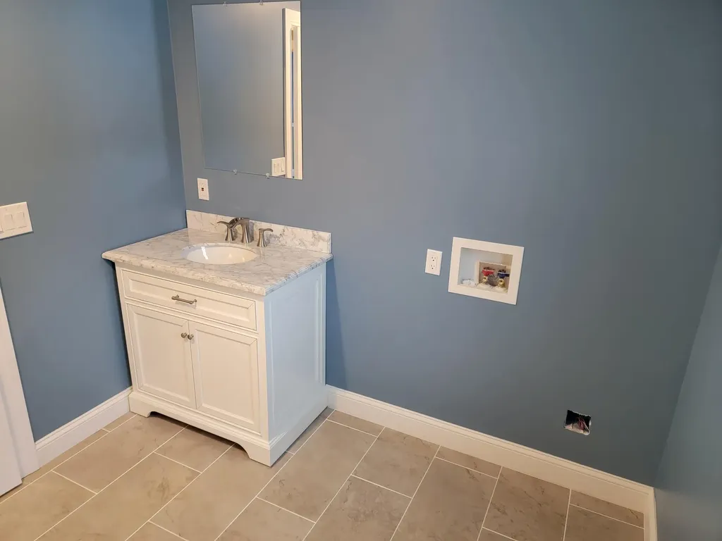 18 Mccarthy Road Benton ME 04901