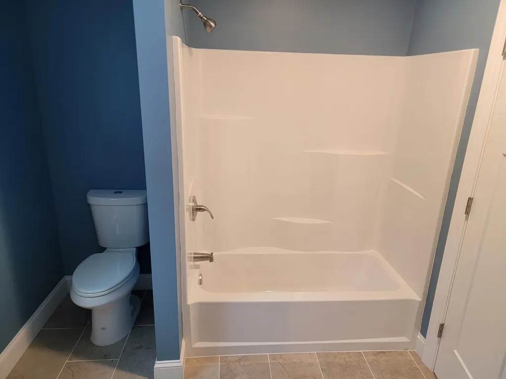 18 Mccarthy Road Benton ME 04901