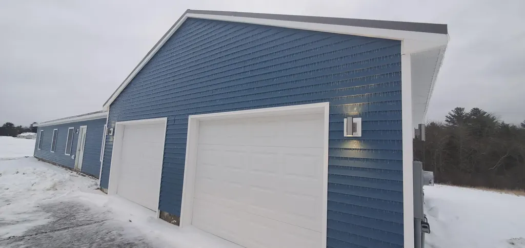 18 Mccarthy Road Benton ME 04901
