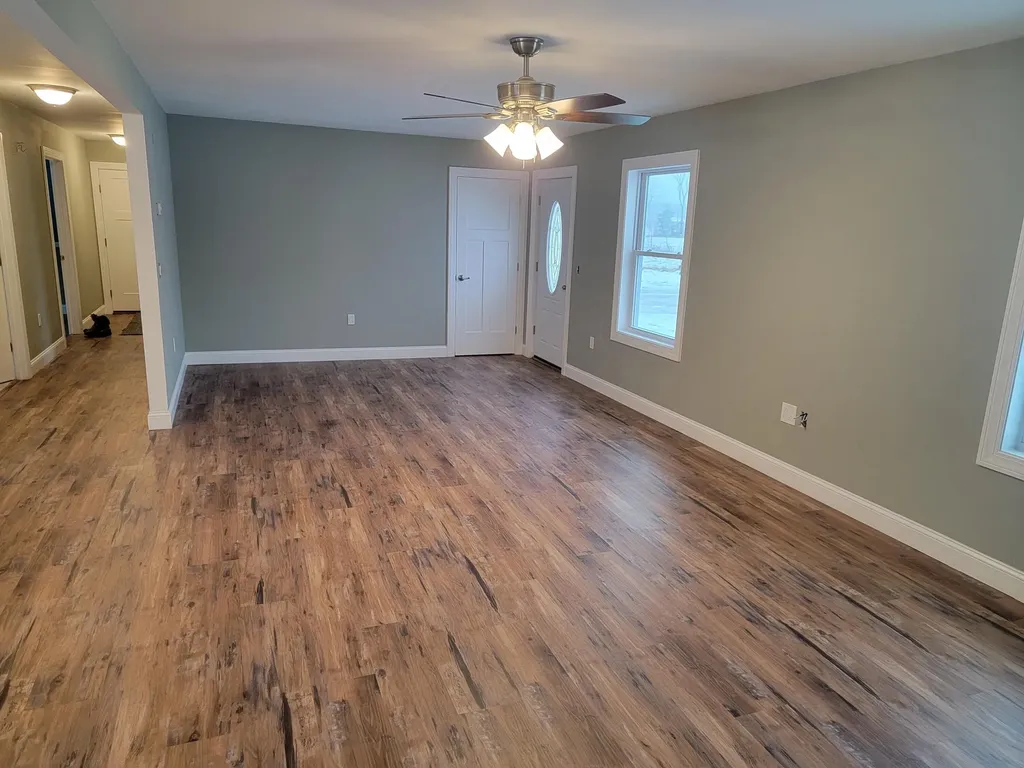 18 Mccarthy Road Benton ME 04901