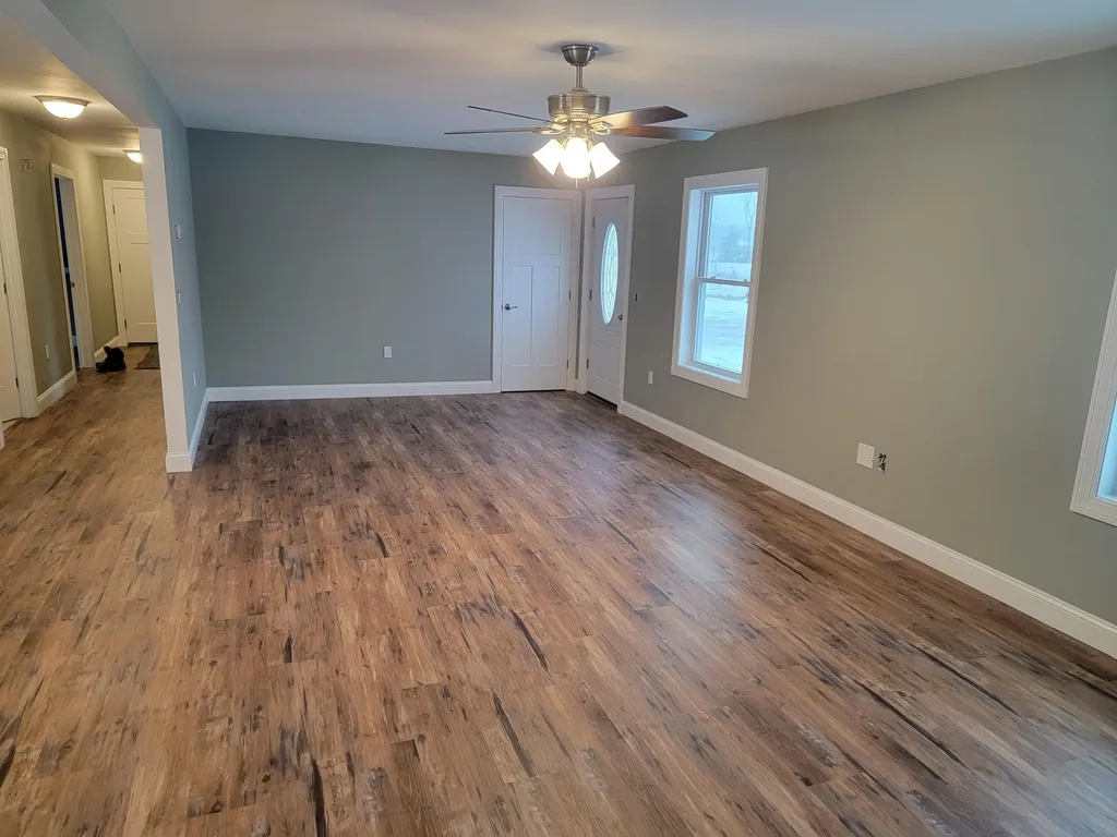 18 Mccarthy Road Benton ME 04901
