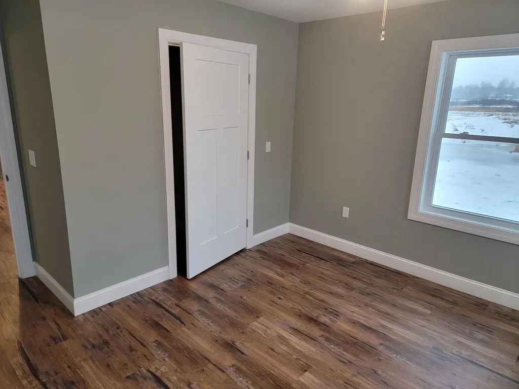 18 Mccarthy Road Benton ME 04901