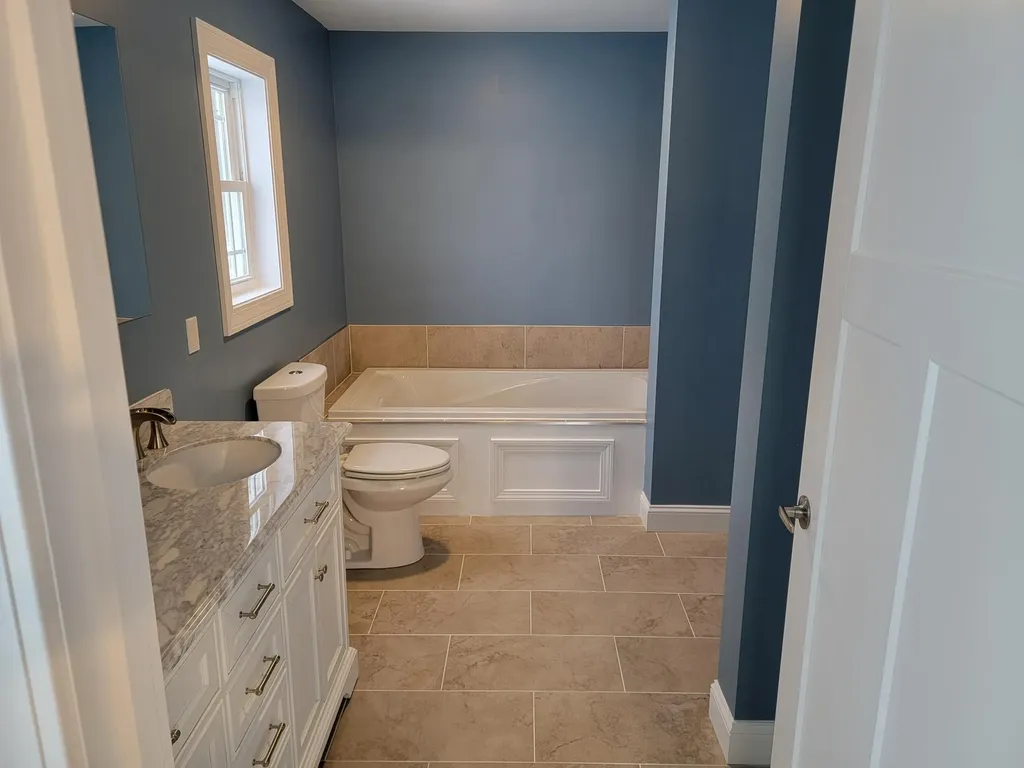 18 Mccarthy Road Benton ME 04901