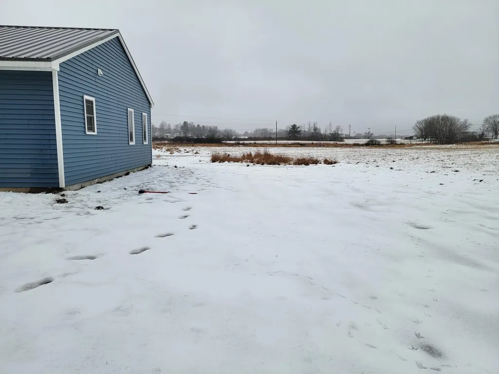 18 Mccarthy Road Benton ME 04901