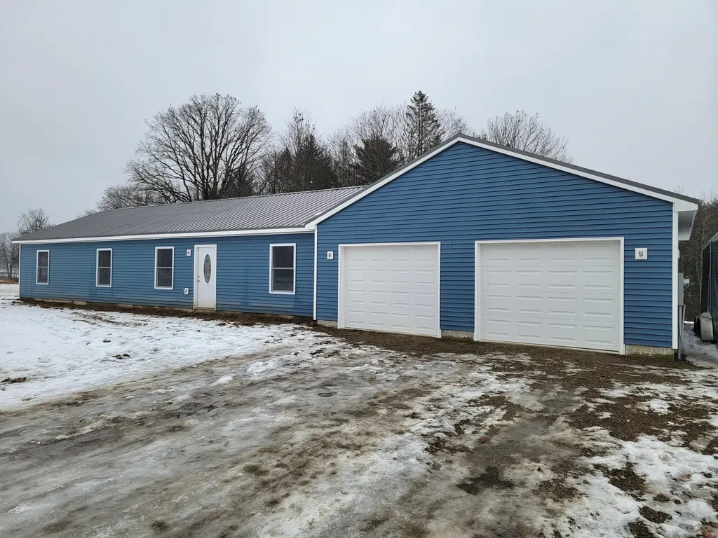 18 Mccarthy Road Benton ME 04901