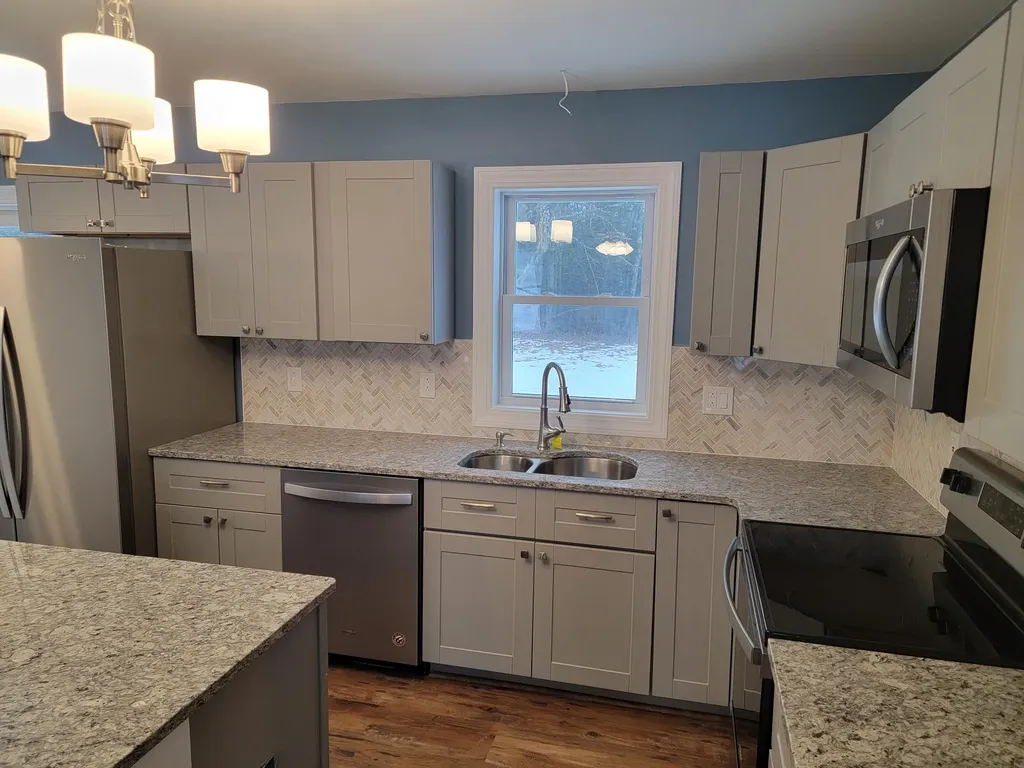 18 Mccarthy Road Benton ME 04901