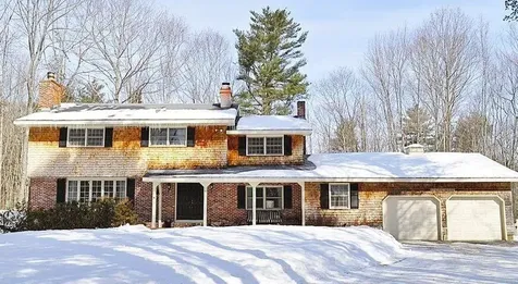 18 Twin Pond Road Topsham ME 04086
