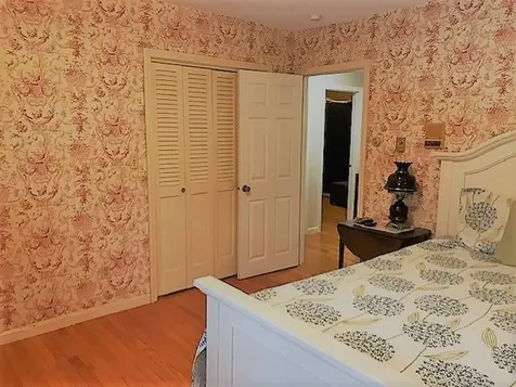 18 Twin Pond Road Topsham ME 04086