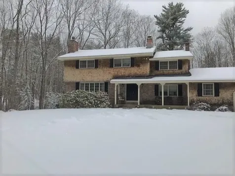 18 Twin Pond Road Topsham ME 04086