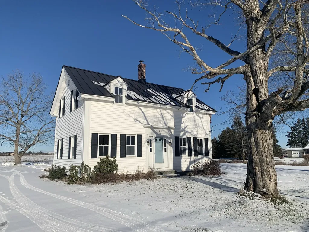 242 Old County Road Hampden ME 04444