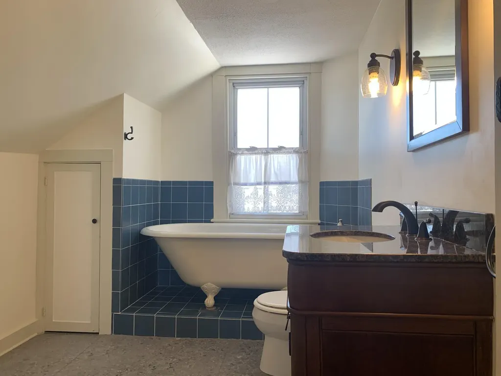 242 Old County Road Hampden ME 04444