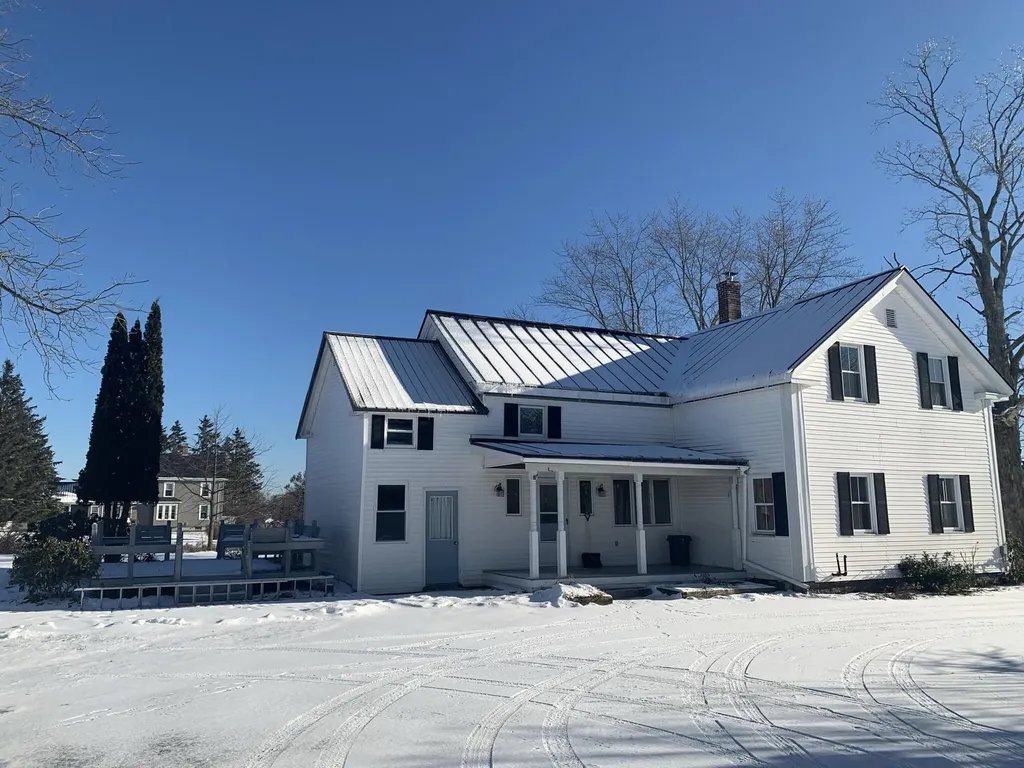 242 Old County Road Hampden ME 04444