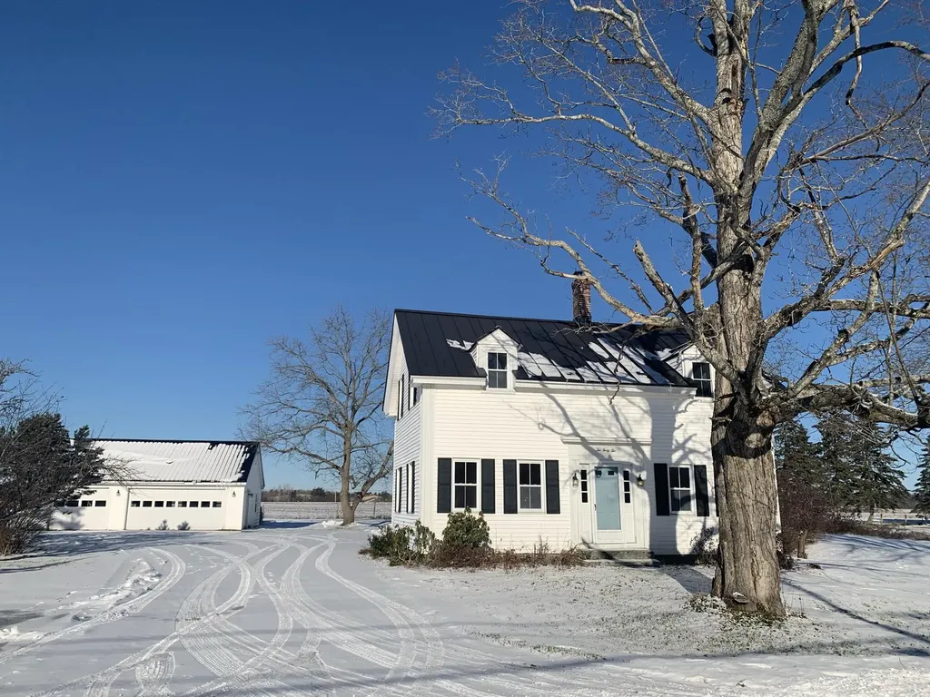 242 Old County Road Hampden ME 04444