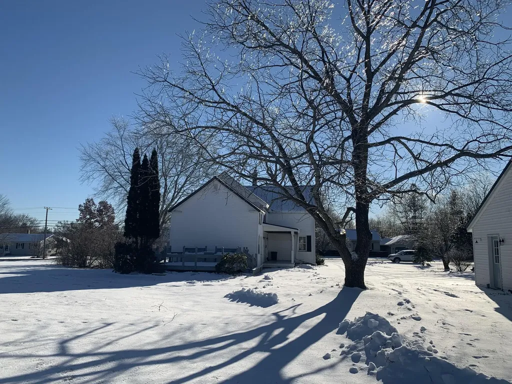 242 Old County Road Hampden ME 04444