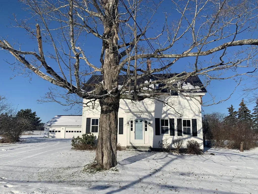 242 Old County Road Hampden ME 04444