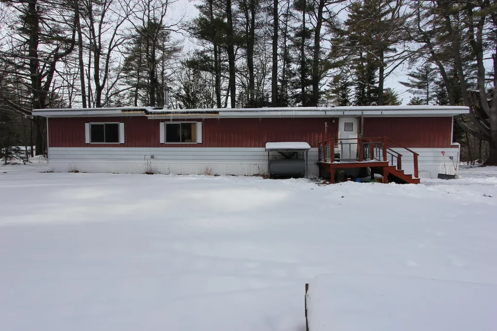 84 Ferry Road Lisbon ME 04250