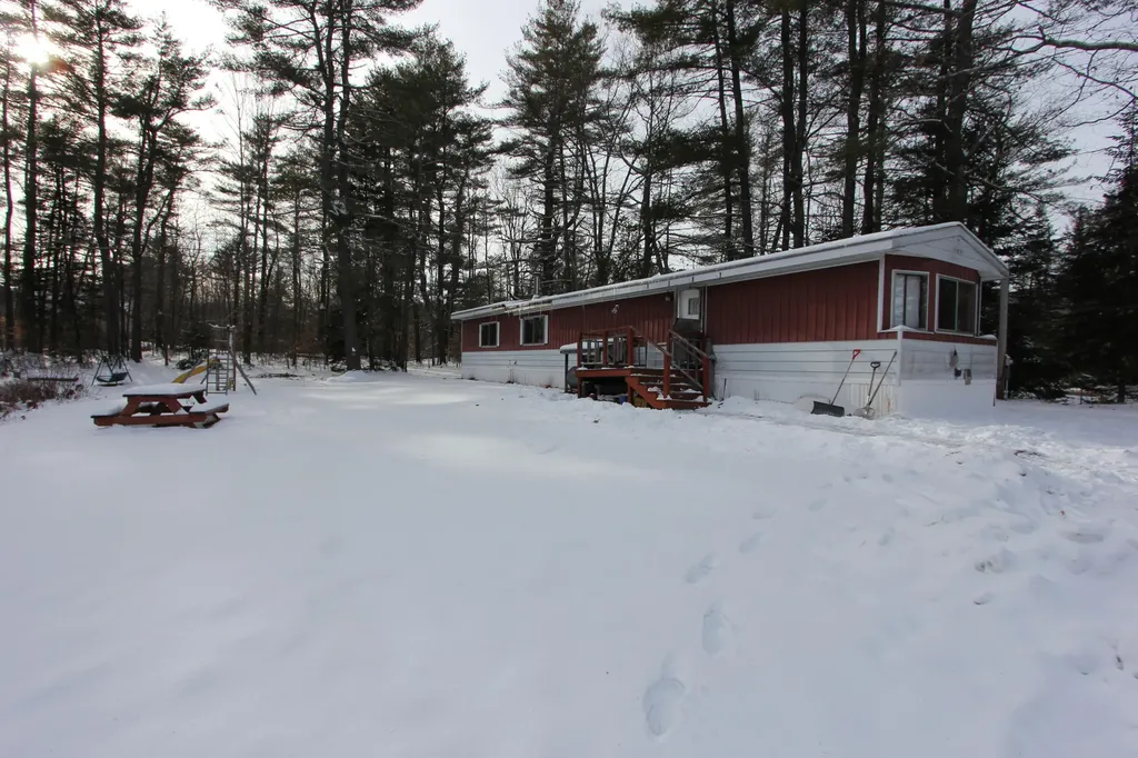 84 Ferry Road Lisbon ME 04250