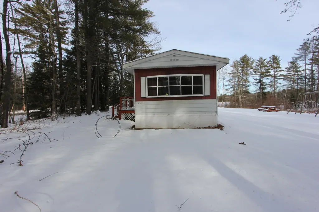 84 Ferry Road Lisbon ME 04250