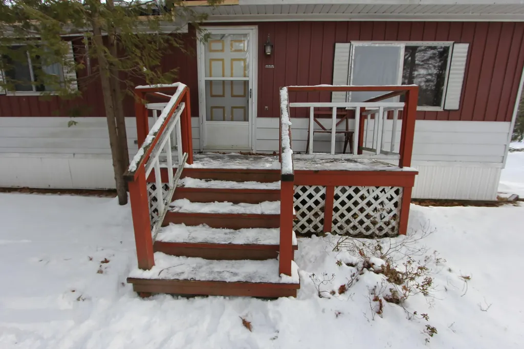 84 Ferry Road Lisbon ME 04250