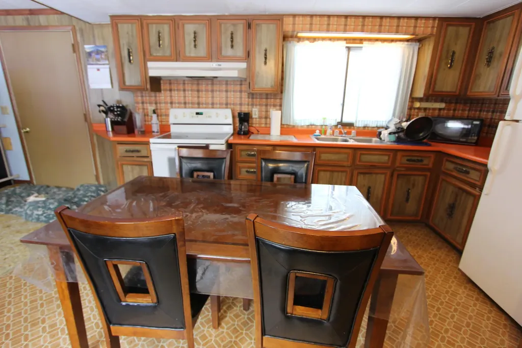 84 Ferry Road Lisbon ME 04250