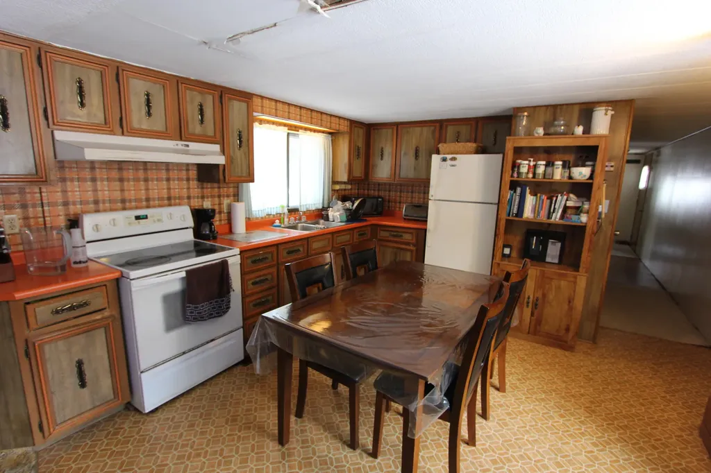 84 Ferry Road Lisbon ME 04250