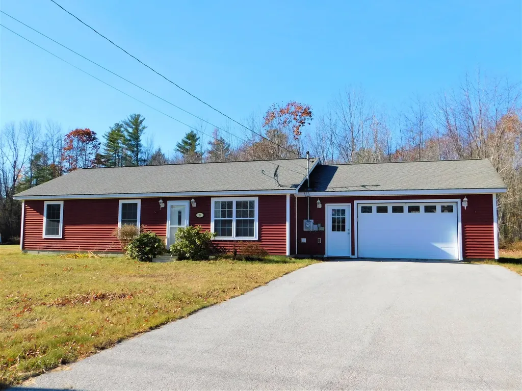 20 Sinclair Road Levant ME 04456