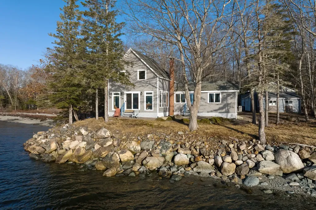 42 Lords Beach Road Trenton ME 04605