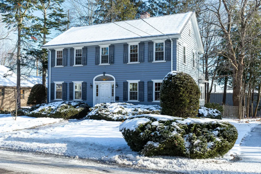 19 Cushman Street Augusta ME 04330
