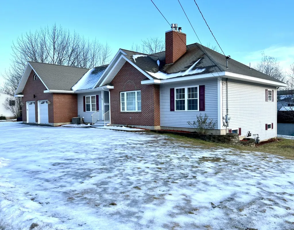 23 Cote Street Lewiston ME 04240